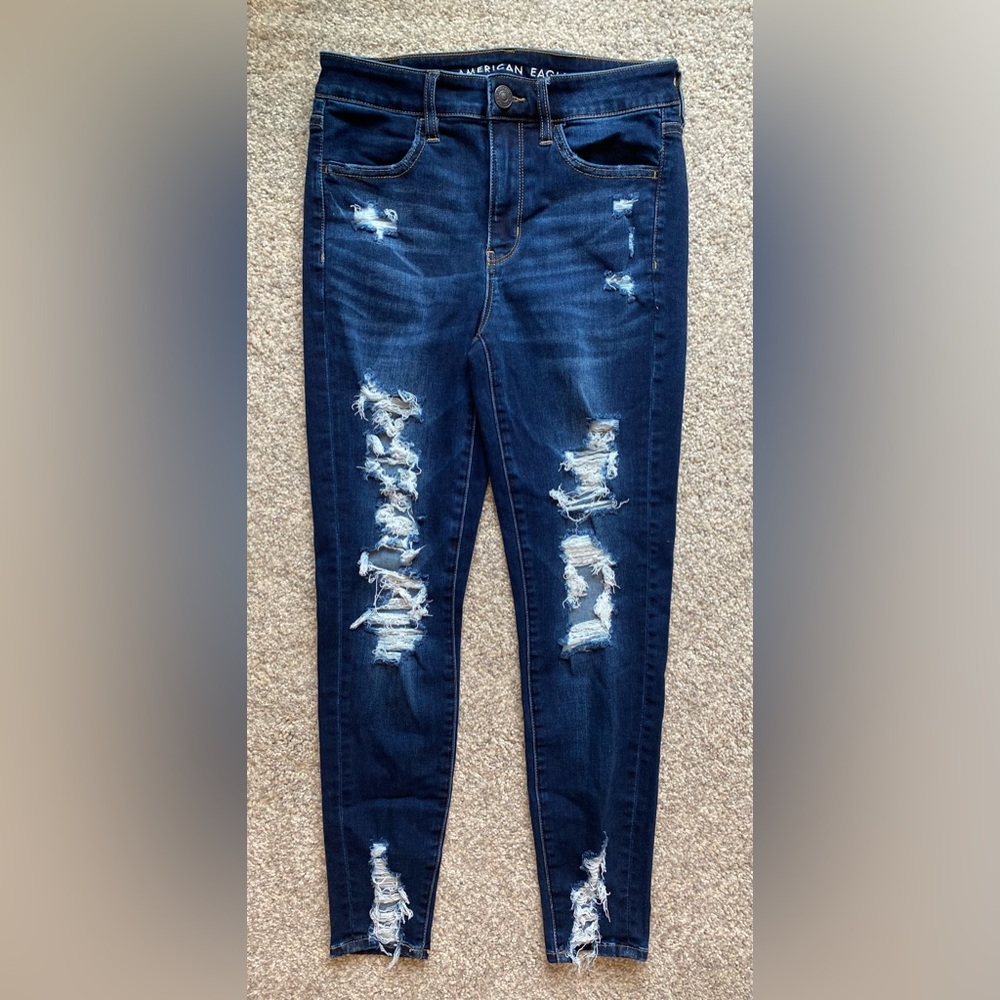 American Eagle dark blue ripped jeans, next level stretch, size 6 short